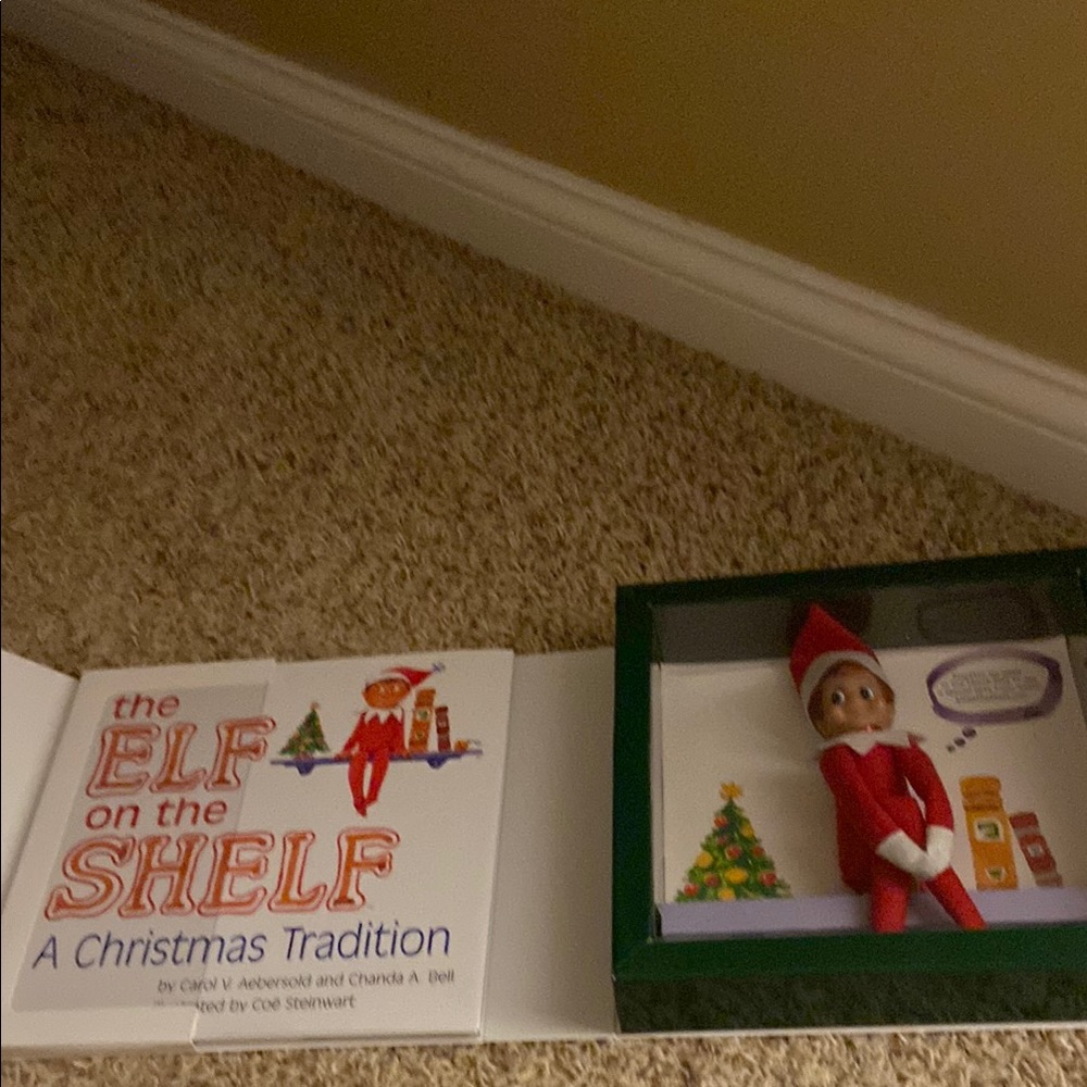 Elf on the Shelf Christmas Tradition Set